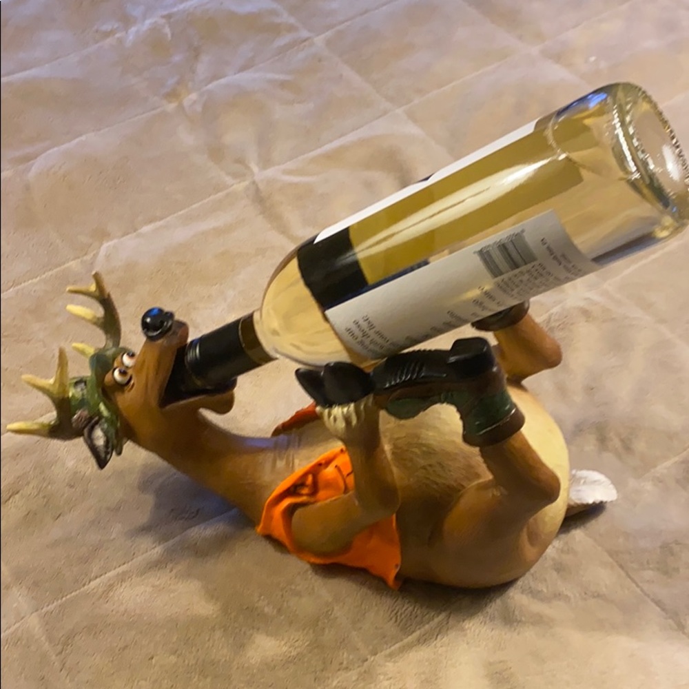 Wine Bottle Holder for the Hunter